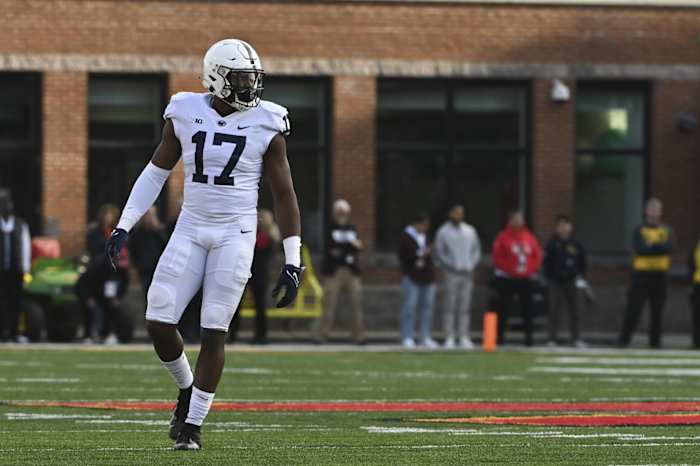 Penn State edge rusher Arnold Ebiketie during game